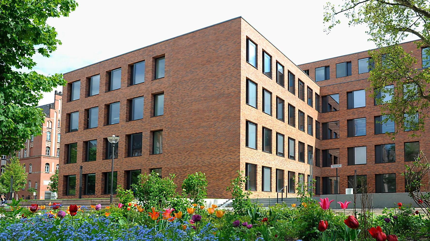 Charité CrossOver Building